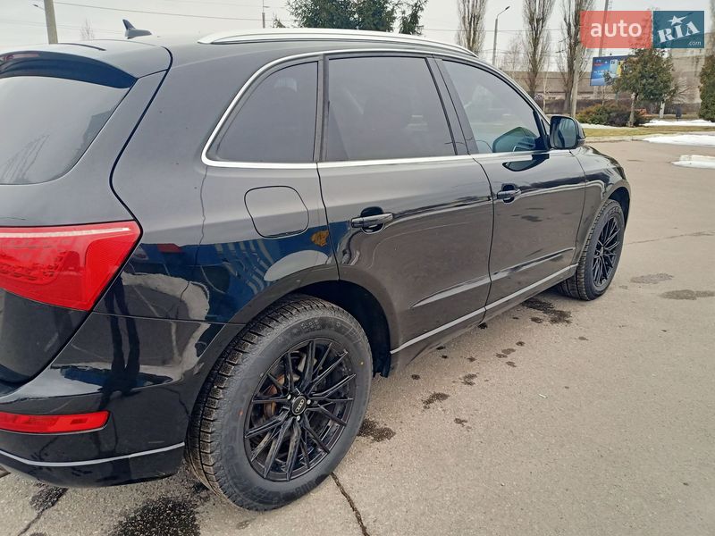 Позашляховик / Кросовер Audi Q5 2011 в Кременчуці