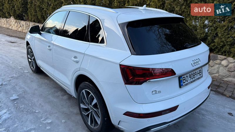 Внедорожник / Кроссовер Audi Q5 2021 в Тернополе