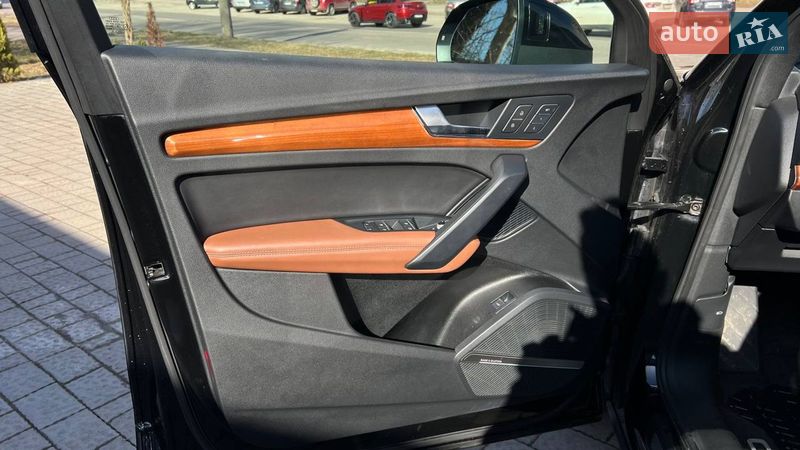 Позашляховик / Кросовер Audi Q5 2020 в Львові