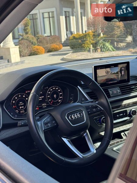 Внедорожник / Кроссовер Audi Q5 2018 в Стрые