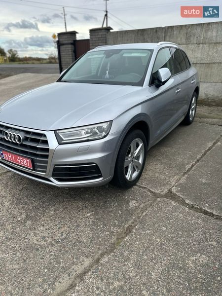 Внедорожник / Кроссовер Audi Q5 2018 в Владимире