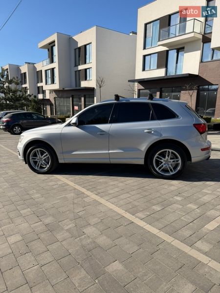 Внедорожник / Кроссовер Audi Q5 2015 в Ужгороде
