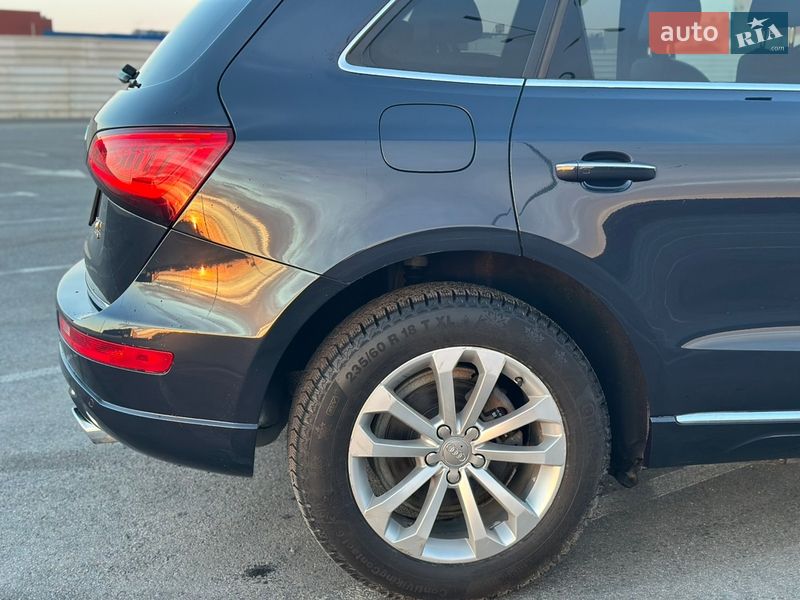 Позашляховик / Кросовер Audi Q5 2016 в Львові