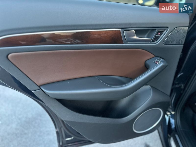 Позашляховик / Кросовер Audi Q5 2016 в Львові