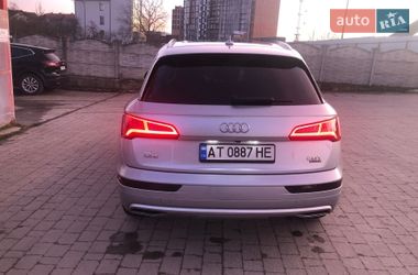 Внедорожник / Кроссовер Audi Q5 2017 в Ивано-Франковске