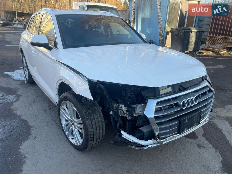 Позашляховик / Кросовер Audi Q5 2018 в Рівному