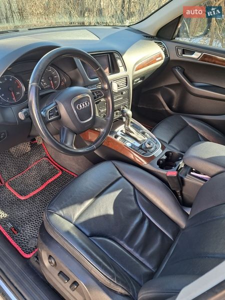 Внедорожник / Кроссовер Audi Q5 2011 в Киеве