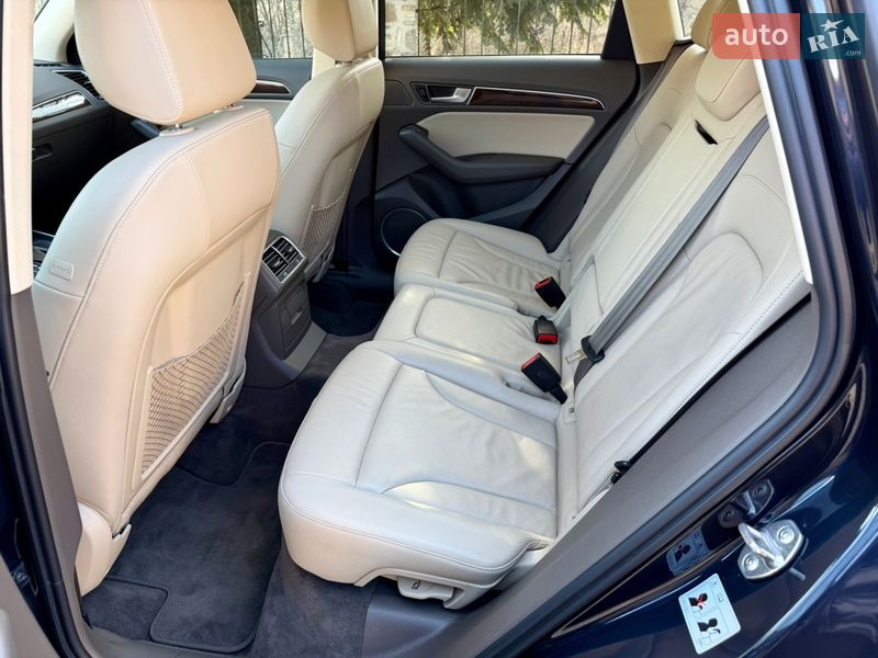 Внедорожник / Кроссовер Audi Q5 2016 в Черновцах