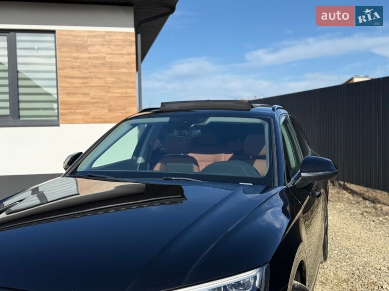 Позашляховик / Кросовер Audi Q5 2017 в Стрию