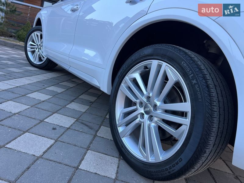 Позашляховик / Кросовер Audi Q5 2018 в Стрию