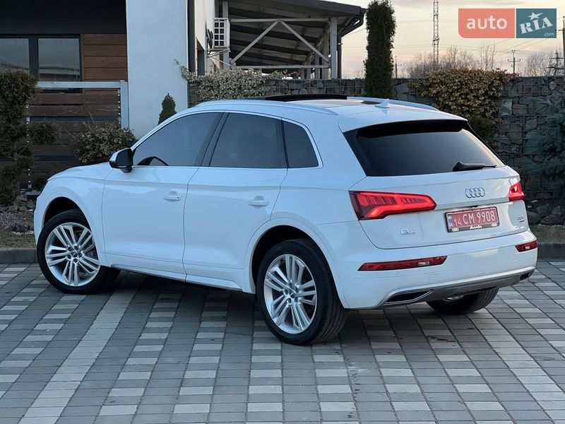 Позашляховик / Кросовер Audi Q5 2018 в Стрию