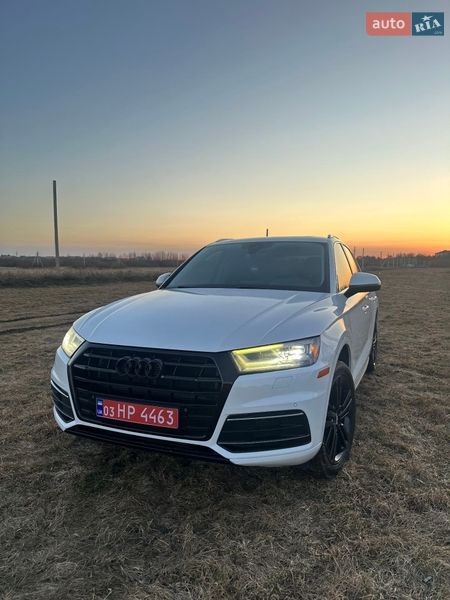 Внедорожник / Кроссовер Audi Q5 2018 в Луцке