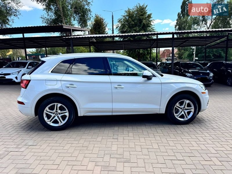 Внедорожник / Кроссовер Audi Q5 2019 в Кривом Роге