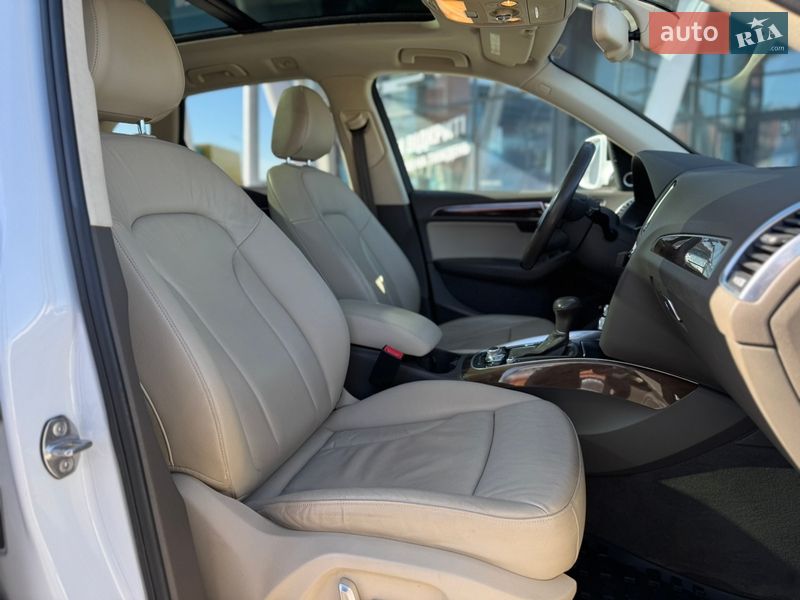 Позашляховик / Кросовер Audi Q5 2015 в Києві