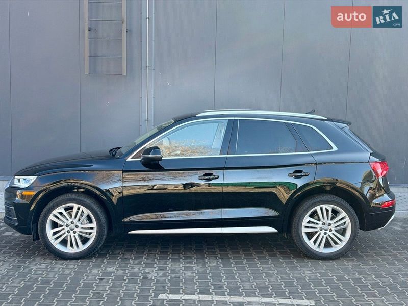 Позашляховик / Кросовер Audi Q5 2019 в Києві