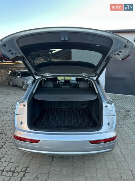 Внедорожник / Кроссовер Audi Q5 2017 в Ратным