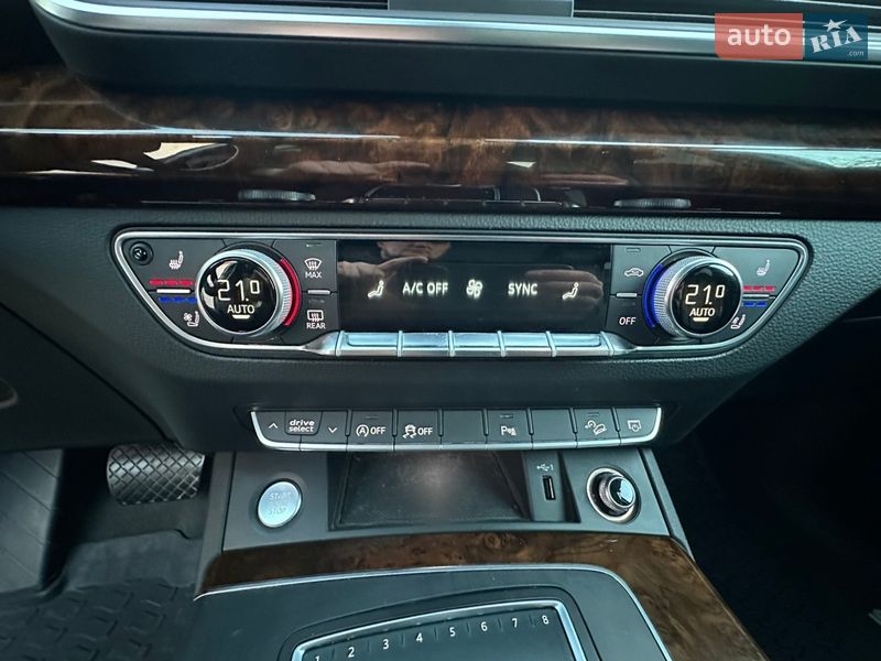 Внедорожник / Кроссовер Audi Q5 2017 в Ратным