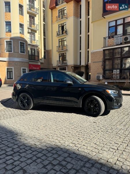 Внедорожник / Кроссовер Audi Q5 2023 в Киеве