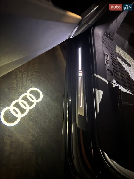 Внедорожник / Кроссовер Audi Q5 2023 в Киеве