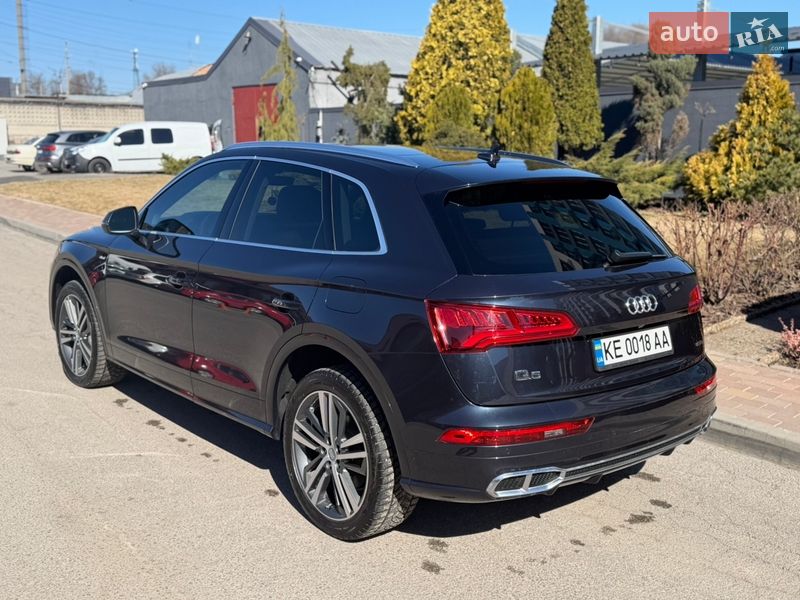Внедорожник / Кроссовер Audi Q5 2020 в Днепре
