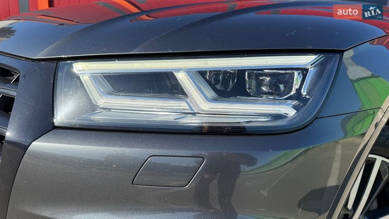 Внедорожник / Кроссовер Audi Q5 2019 в Киеве