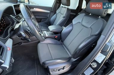 Внедорожник / Кроссовер Audi Q5 2019 в Киеве