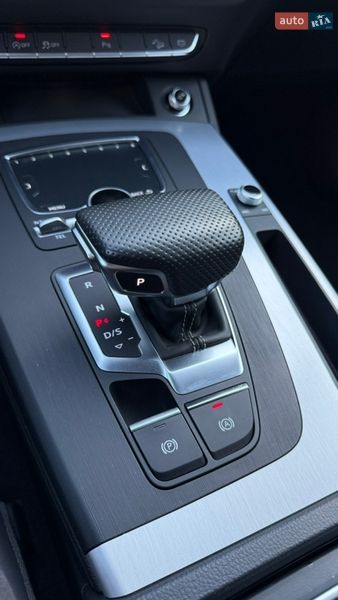 Внедорожник / Кроссовер Audi Q5 2019 в Киеве