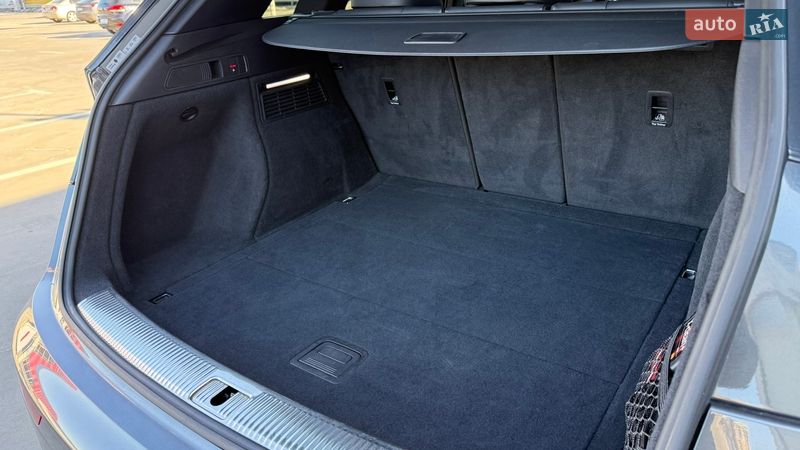 Внедорожник / Кроссовер Audi Q5 2019 в Киеве