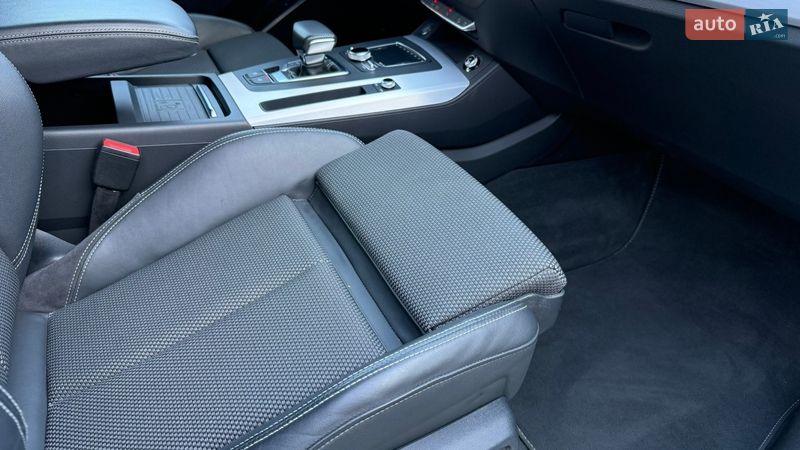 Внедорожник / Кроссовер Audi Q5 2019 в Киеве