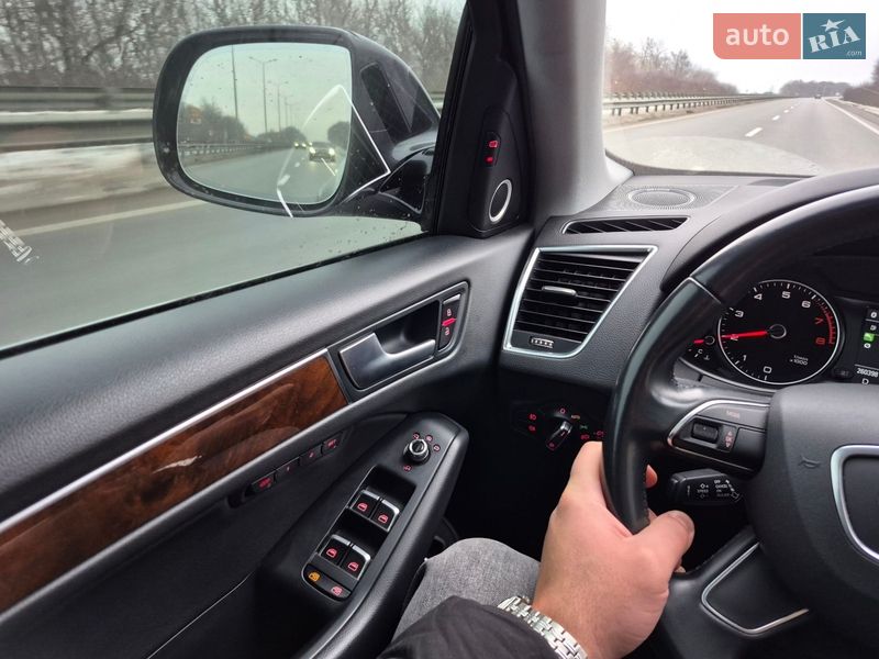 Внедорожник / Кроссовер Audi Q5 2015 в Полтаве