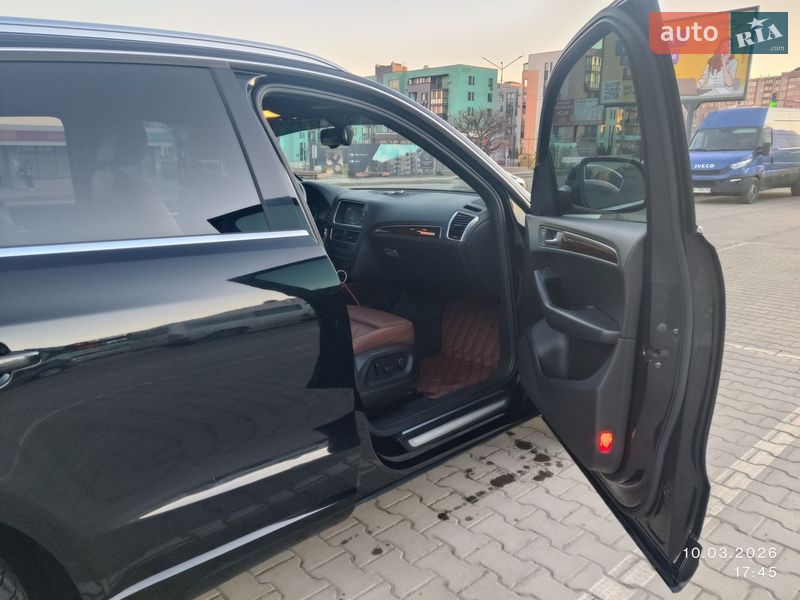 Внедорожник / Кроссовер Audi Q5 2012 в Софиевской Борщаговке