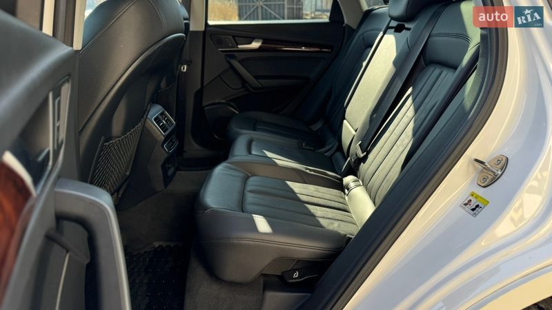 Позашляховик / Кросовер Audi Q5 2017 в Івано-Франківську