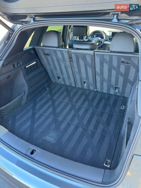 Позашляховик / Кросовер Audi Q5 2020 в Рівному