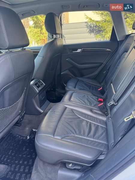 Позашляховик / Кросовер Audi Q5 2015 в Львові