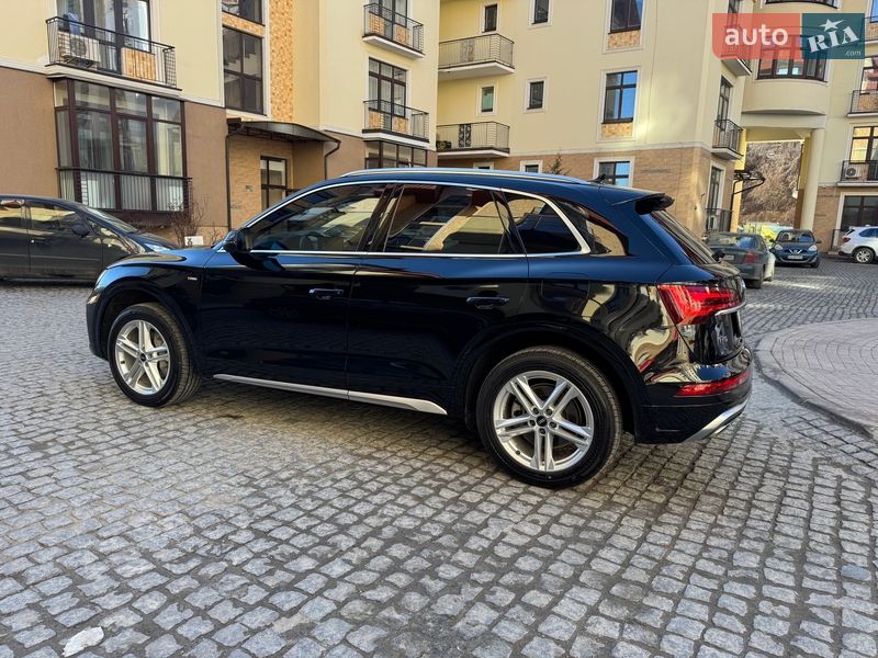 Позашляховик / Кросовер Audi Q5 2020 в Києві фото 10 Позашляховик / Кросовер Audi Q5 2020 в Києві