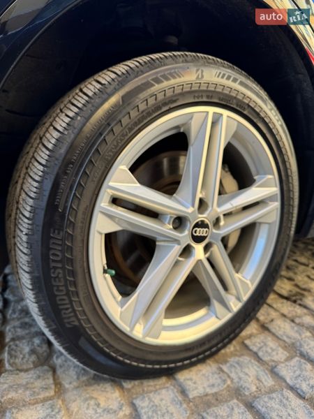 Позашляховик / Кросовер Audi Q5 2020 в Києві фото 12 Позашляховик / Кросовер Audi Q5 2020 в Києві