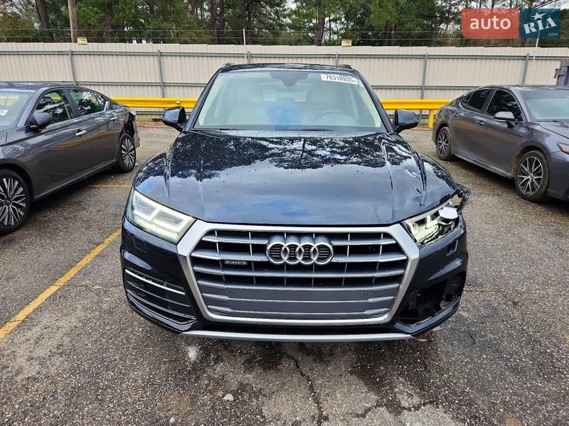 Внедорожник / Кроссовер Audi Q5 2019 в Львове