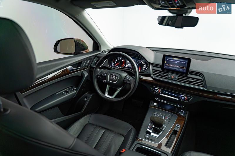 Внедорожник / Кроссовер Audi Q5 2018 в Киеве