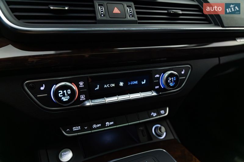 Внедорожник / Кроссовер Audi Q5 2018 в Киеве