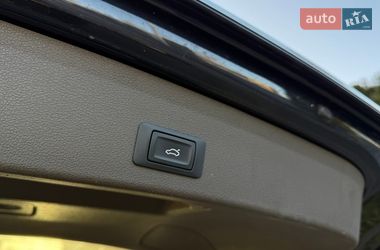 Внедорожник / Кроссовер Audi Q5 2015 в Одессе