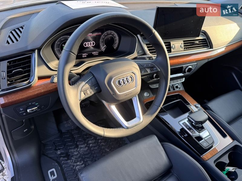 Внедорожник / Кроссовер Audi Q5 2024 в Ивано-Франковске