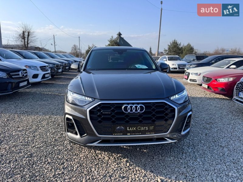 Позашляховик / Кросовер Audi Q5 2023 в Івано-Франківську