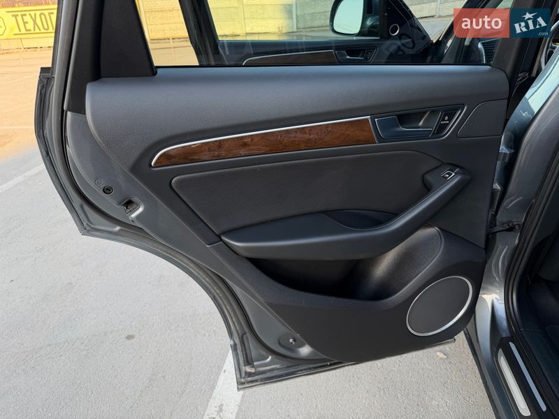 Внедорожник / Кроссовер Audi Q5 2015 в Тернополе