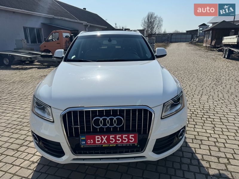 Внедорожник / Кроссовер Audi Q5 2015 в Нововолынске