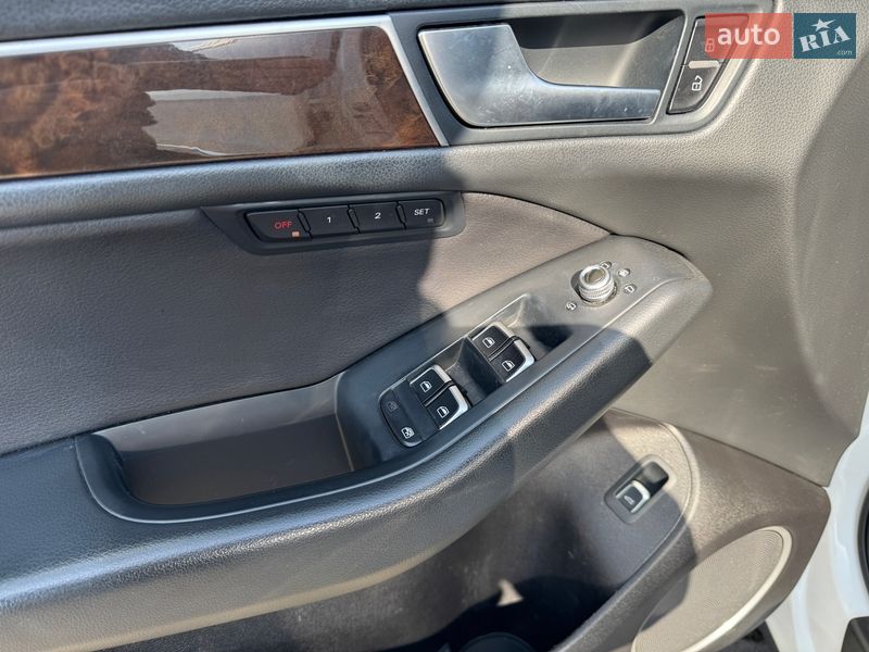 Внедорожник / Кроссовер Audi Q5 2015 в Нововолынске