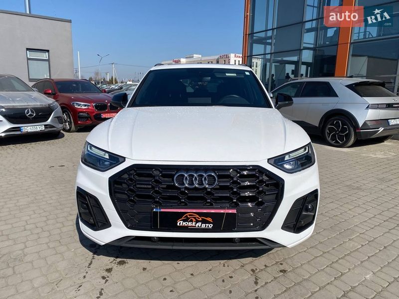 Позашляховик / Кросовер Audi Q5 2021 в Львові