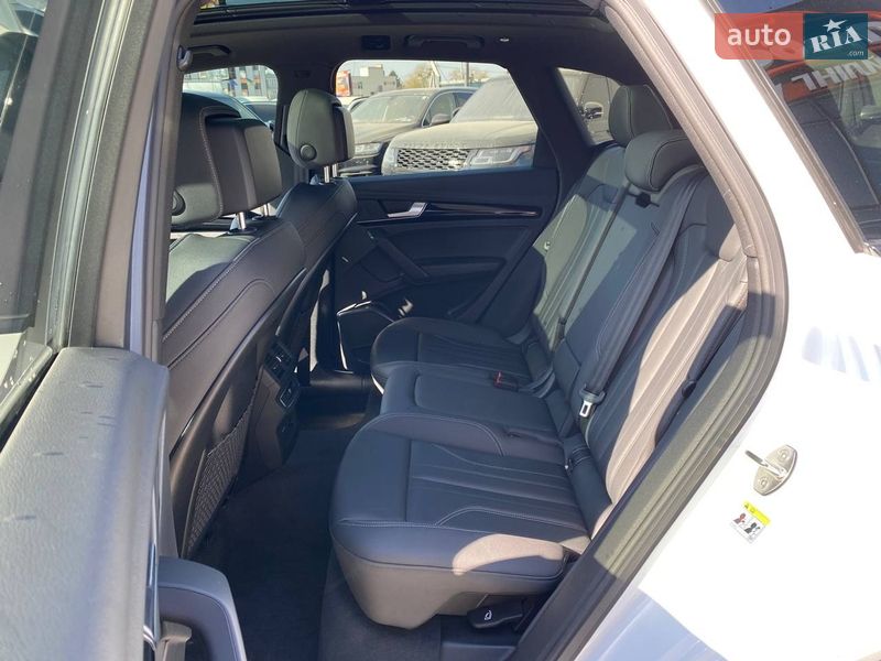 Позашляховик / Кросовер Audi Q5 2021 в Львові