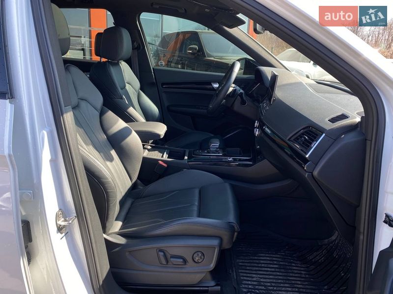 Позашляховик / Кросовер Audi Q5 2021 в Львові