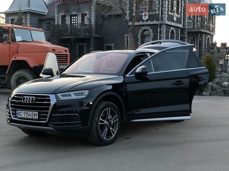 Внедорожник / Кроссовер Audi Q5 2017 в Ивано-Франковске