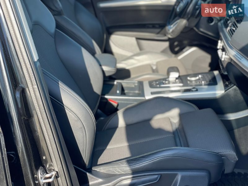 Внедорожник / Кроссовер Audi Q5 2017 в Ивано-Франковске